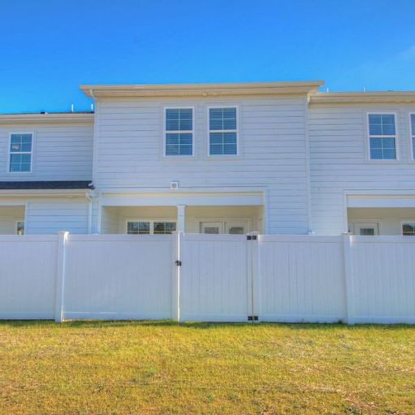 Exterior details and patio area of a home in Jackson Towne, Murfreesboro (Image 20).
