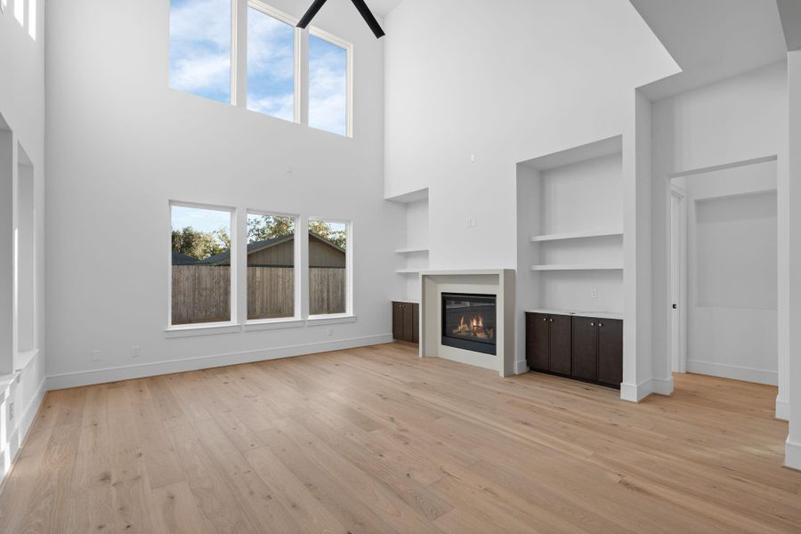 Spacious, unfurnished interior of a new home in , Houston (Image 34).