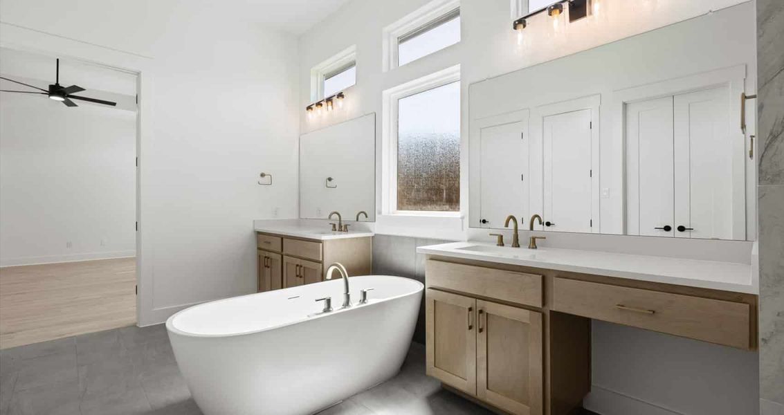 Furnished interior view inside a new home in Sweetwater, Austin (Image 5).