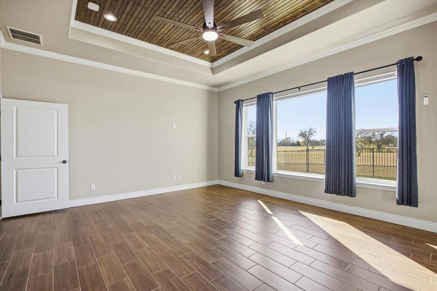 Spacious, unfurnished interior of a new home in , Granbury (Image 21).