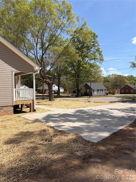 Image 11 of a home in .