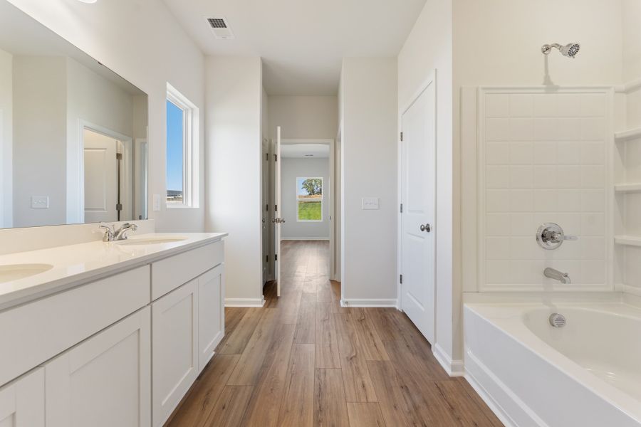 Furnished interior view inside a new home in Radley Place, Chesnee (Image 11).