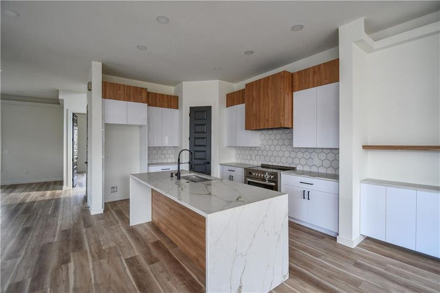 Furnished interior view inside a new home in , Atlanta (Image 10).