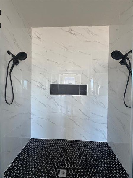 Close-up of interior finishes inside a home in Capitol Hill, Anna (Image 20).