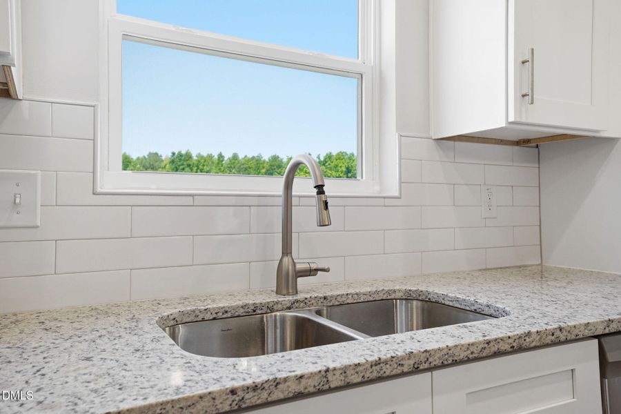 46-web-or-mls-DSC06104 46-web-or-mls-DSC06104