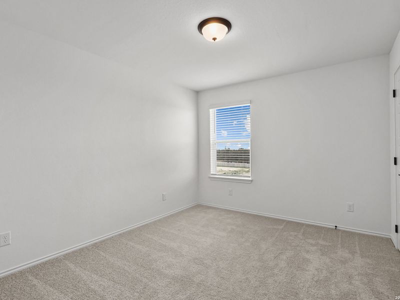 Spacious, unfurnished interior of a new home in Meadows at Oak Creek, San Antonio (Image 32).