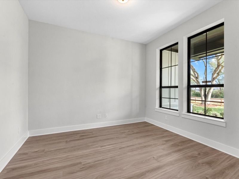 Spacious, unfurnished interior of a new home in , Fulshear (Image 28).