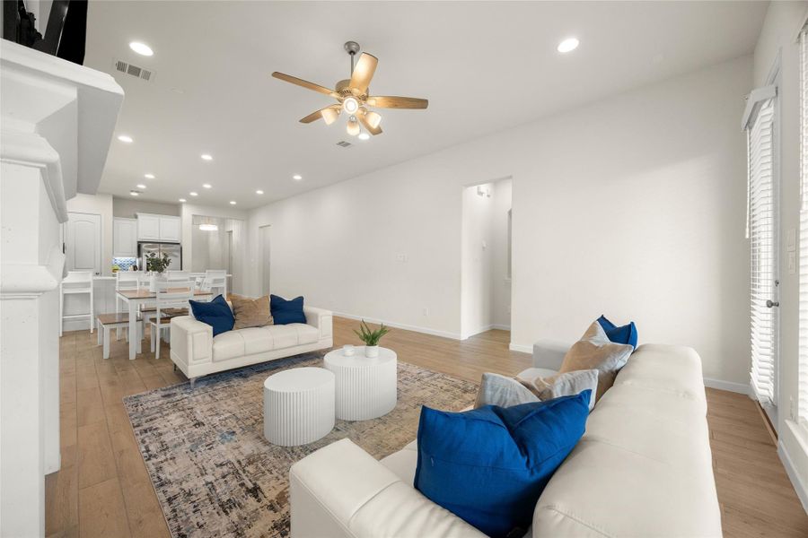 Furnished interior view inside a new home in Amira, Tomball (Image 17).