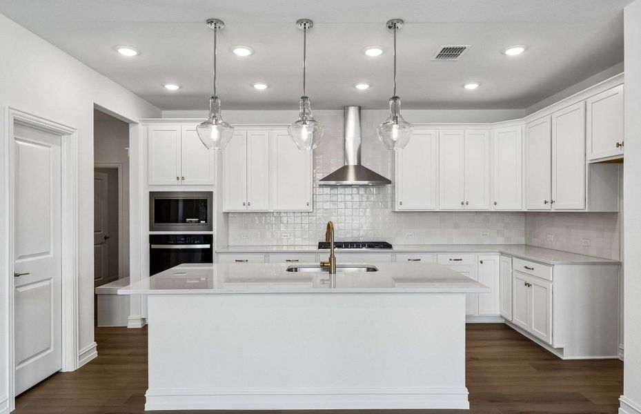 Furnished interior view inside a new home in Creekview Meadows, Pilot Point (Image 6).