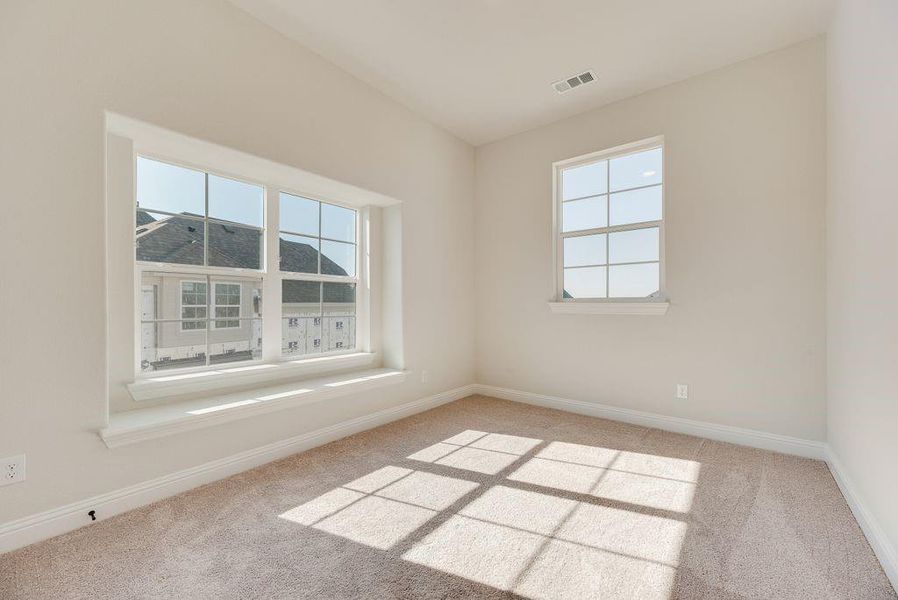 Spacious, unfurnished interior of a new home in Dominion of Pleasant Valley, Wylie (Image 16).