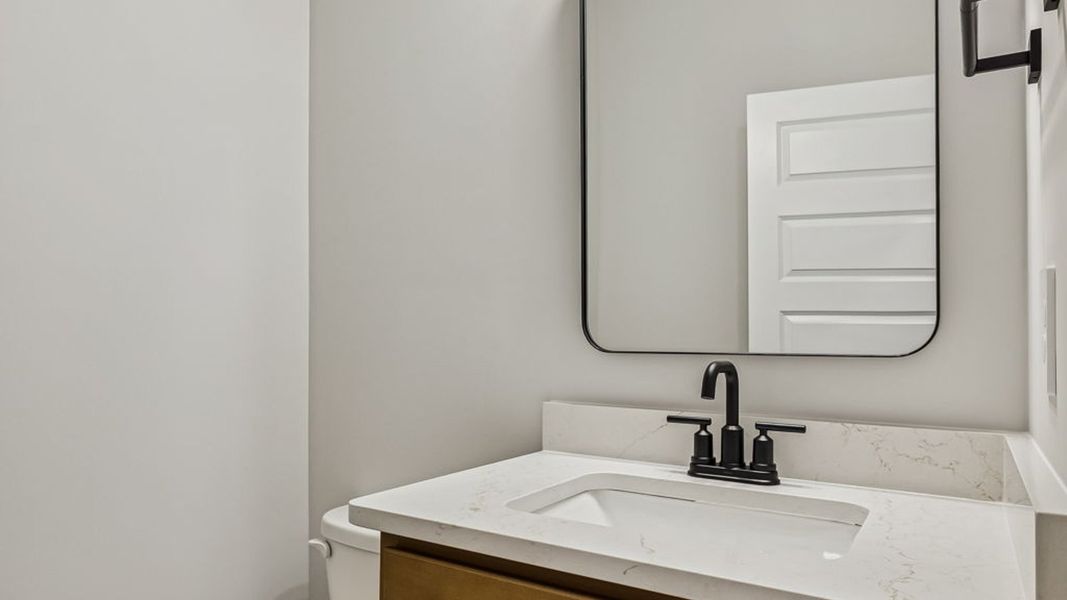 Representative interior finishes for a home built from the Stonebrook  II by D.R. Horton in Pottsview, Smyrna (Image 21).