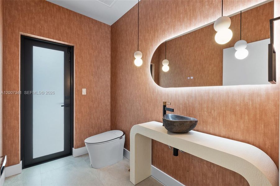 Furnished interior view inside a new home in , Miami Beach (Image 4).