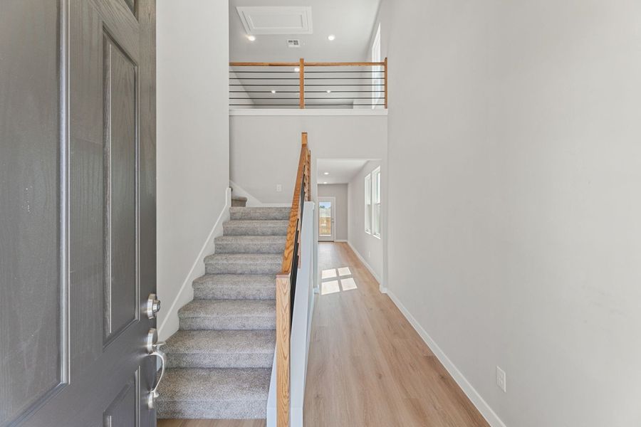 Spacious, unfurnished interior of a new home in Highland Ridge, New Braunfels (Image 14).