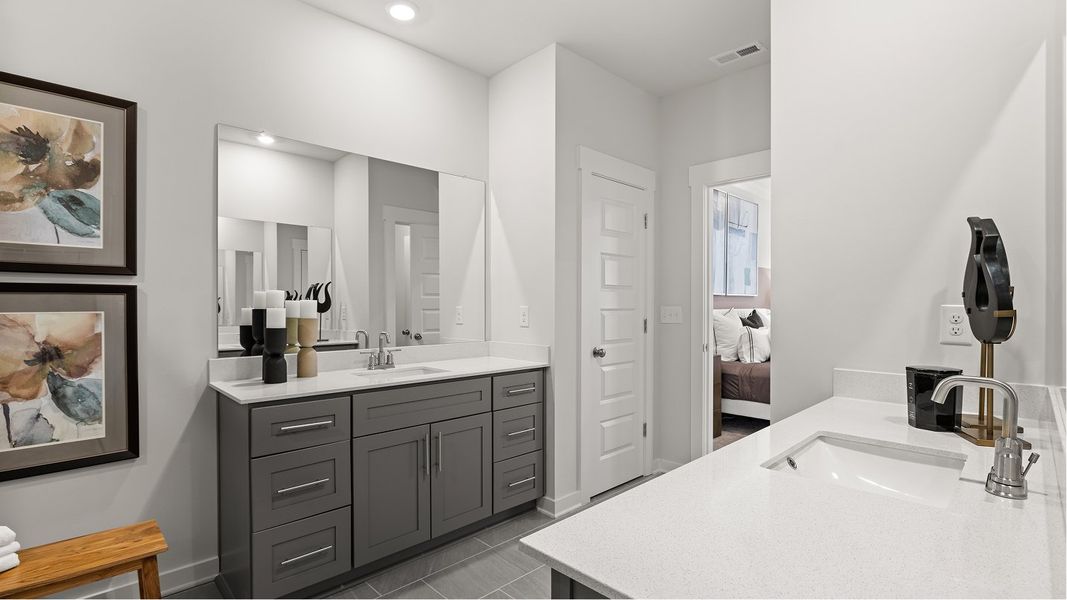 4965 Alpine Owners Bath 5of5 F1