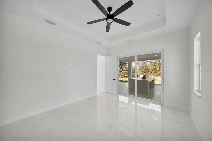 Spacious, unfurnished interior of a new home in , Punta Gorda (Image 42).