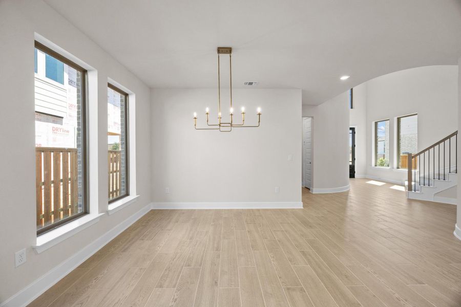 Spacious, unfurnished interior of a new home in Parmer Ranch, Georgetown (Image 19).