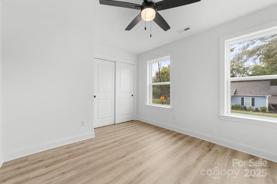 Spacious, unfurnished interior of a new home in , Shelby (Image 29).