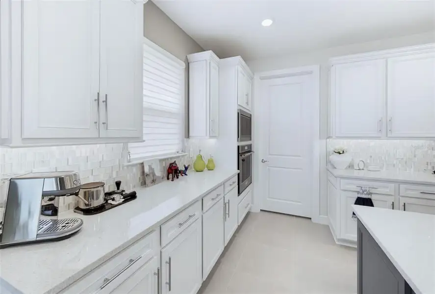 Furnished interior view inside a new home in , St. Cloud (Image 44).