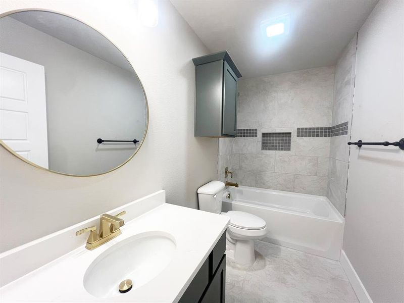 Furnished interior in a model home at Washington Meadows in Sherman (Image 18).