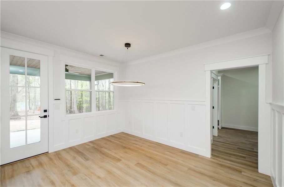 Spacious, unfurnished interior of a new home in , Gainesville (Image 36).