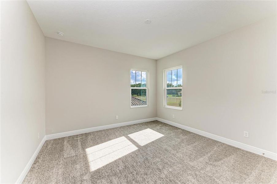 Spacious, unfurnished interior of a new home in Creek Ridge Preserve, Lithia (Image 43).