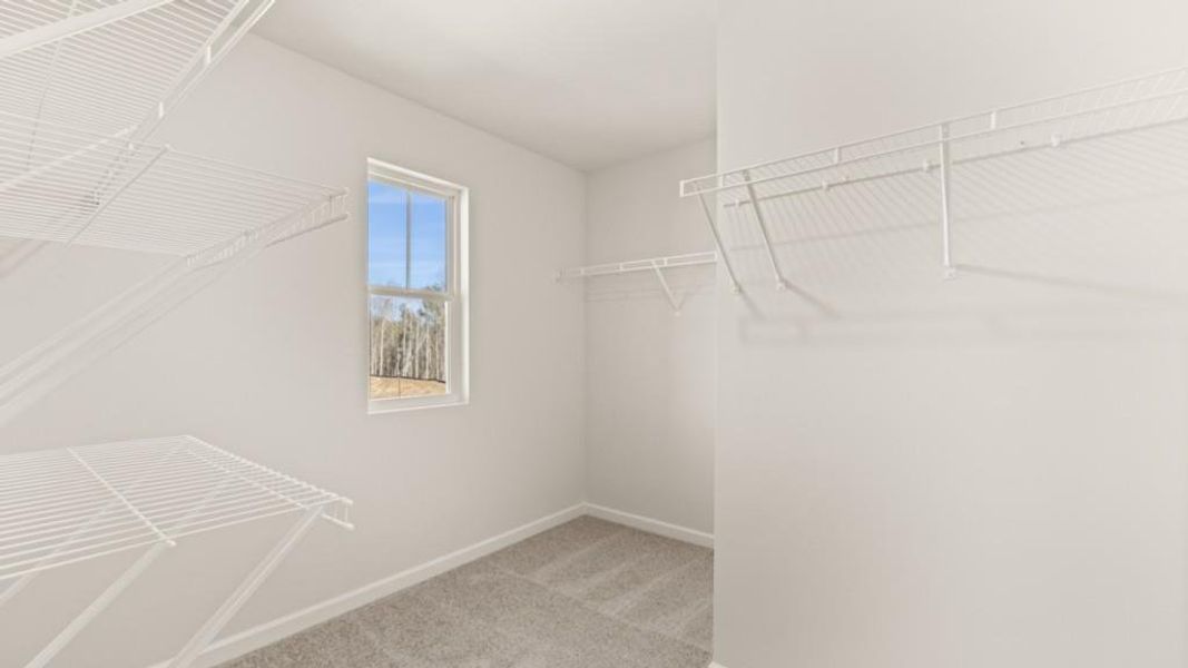 Spacious, unfurnished interior of a new home in Oconee Overlook, Gainesville (Image 23).