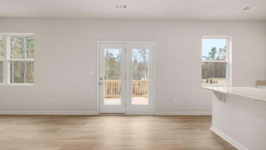 Spacious, unfurnished interior of a new home in Pointe Park, Union City (Image 9).