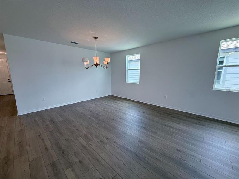 Spacious, unfurnished interior of a new home in , Mount Dora (Image 13).