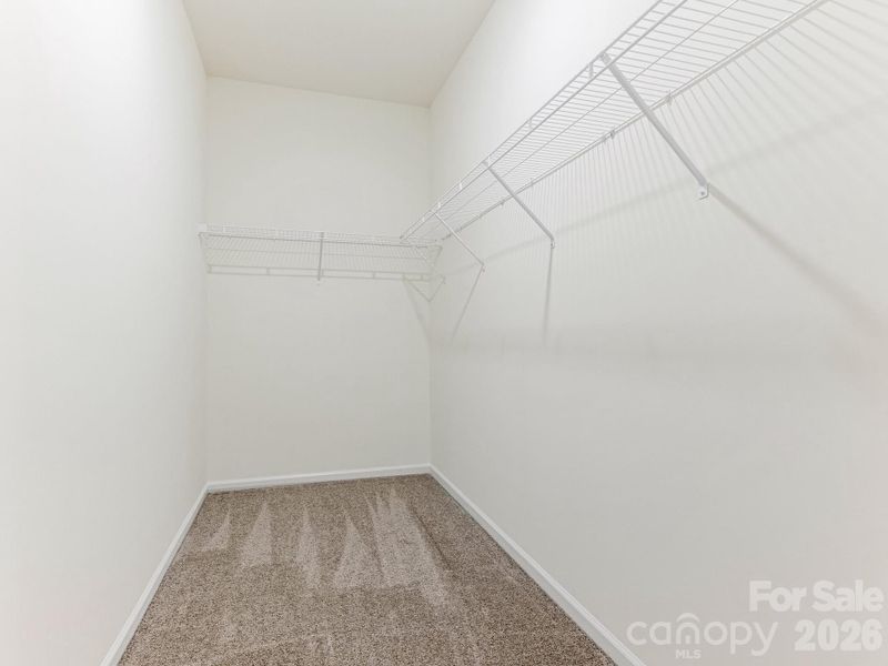 Spacious, unfurnished interior of a new home in , Midland (Image 17).