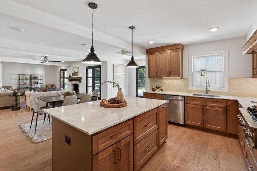 Furnished interior view inside a new home in , Roswell (Image 14).