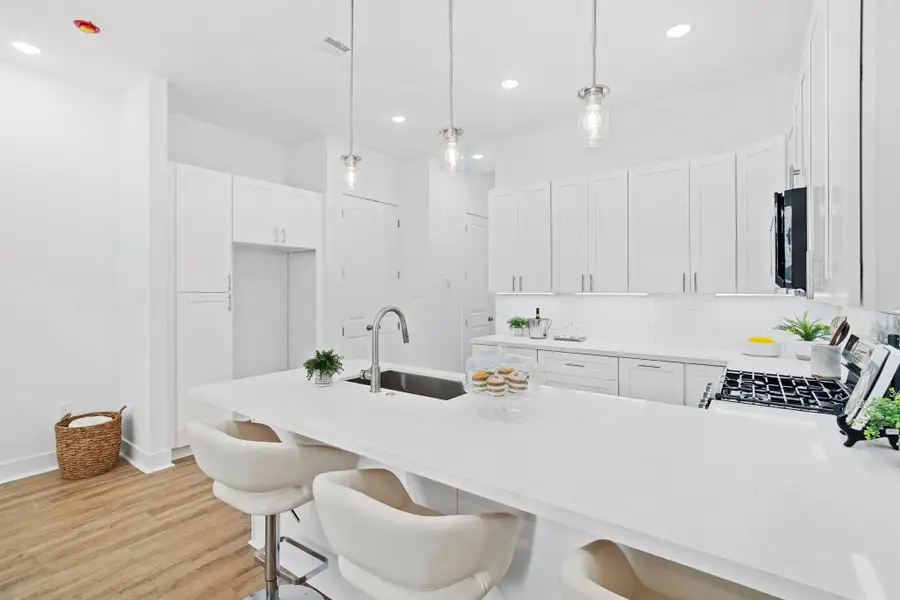 Ample seating at the counter