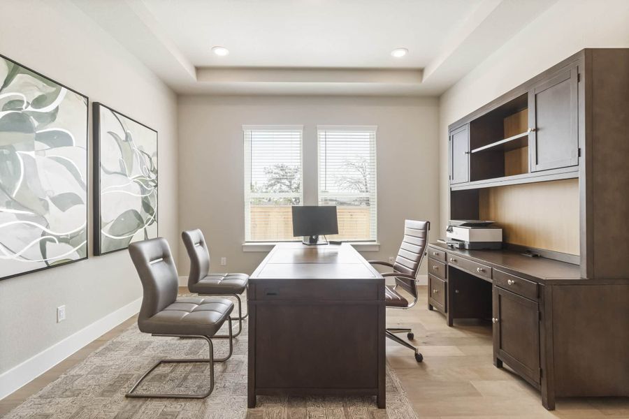Furnished interior view inside a new home in Crescent Bluff, Georgetown (Image 16). Furnished interior view inside a new home in Crescent Bluff, Georgetown (Image 16).