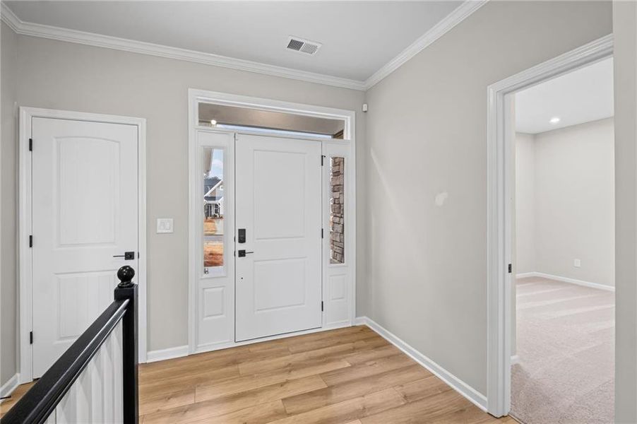 Spacious, unfurnished interior of a new home in Easton Park, Dallas (Image 34). Spacious, unfurnished interior of a new home in Easton Park, Dallas (Image 34).