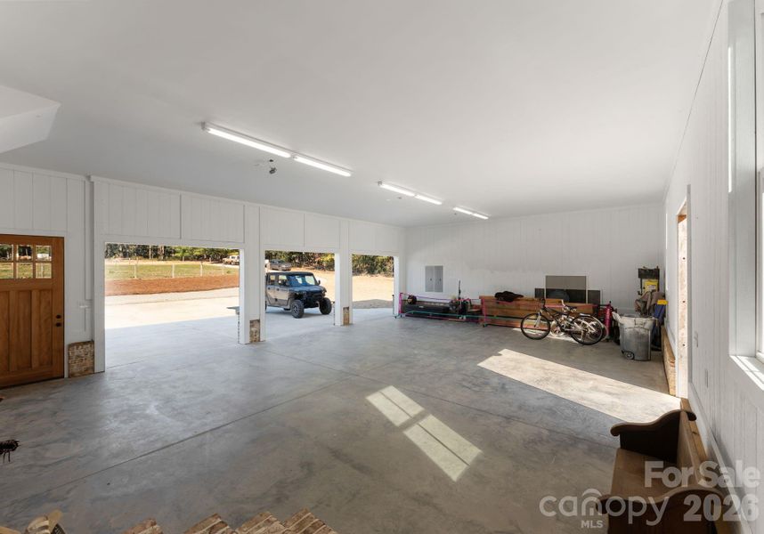 Attached 3 Car Garage