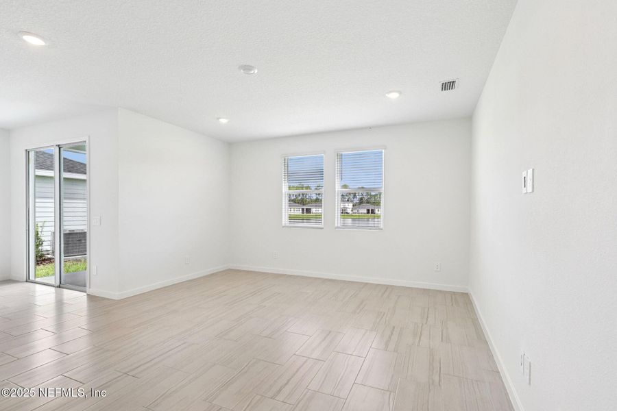 Spacious, unfurnished interior of a new home in , Palm Coast (Image 15).