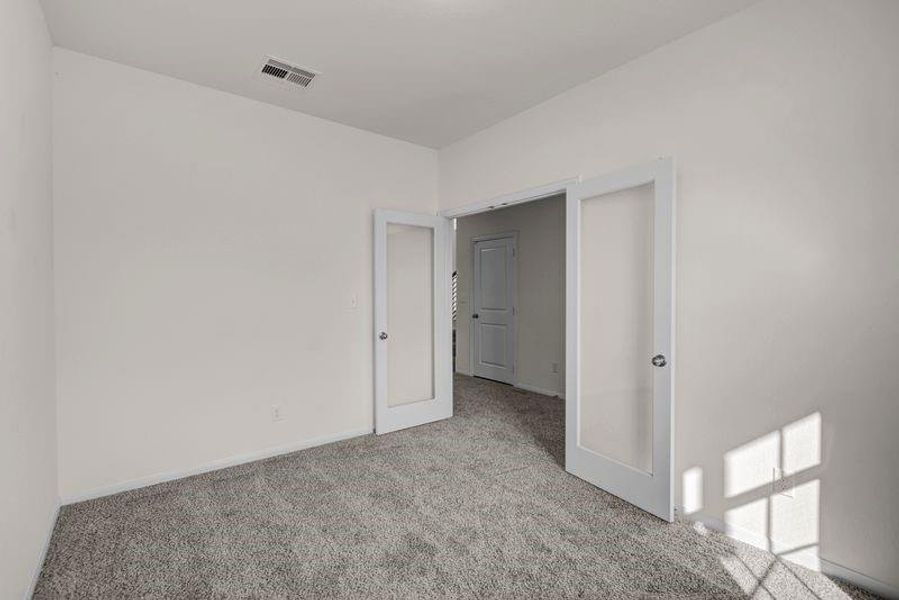 Spacious, unfurnished interior of a new home in , Pearland (Image 26). Spacious, unfurnished interior of a new home in , Pearland (Image 26).