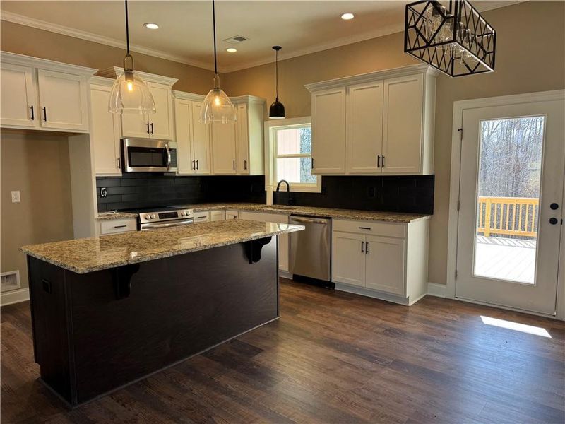 Furnished interior view inside a new home in , Temple (Image 5).