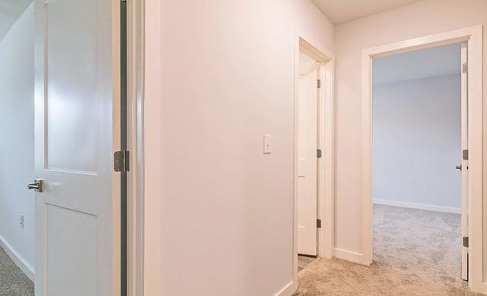 Image 32 of a home in Campground Crossing.