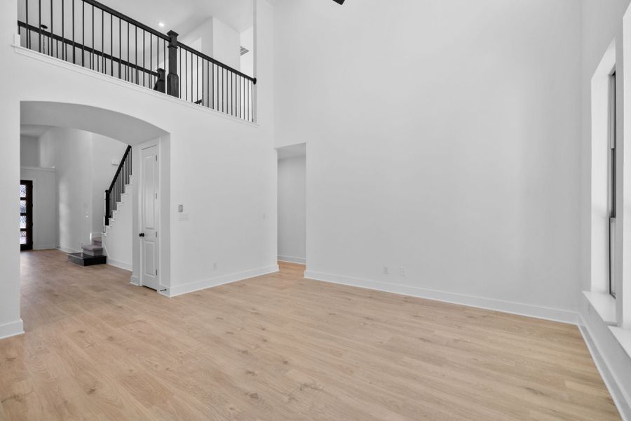 2,827sf New Home in Round Rock, TX. - Slide 16 2,827sf New Home in Round Rock, TX. - Slide 16