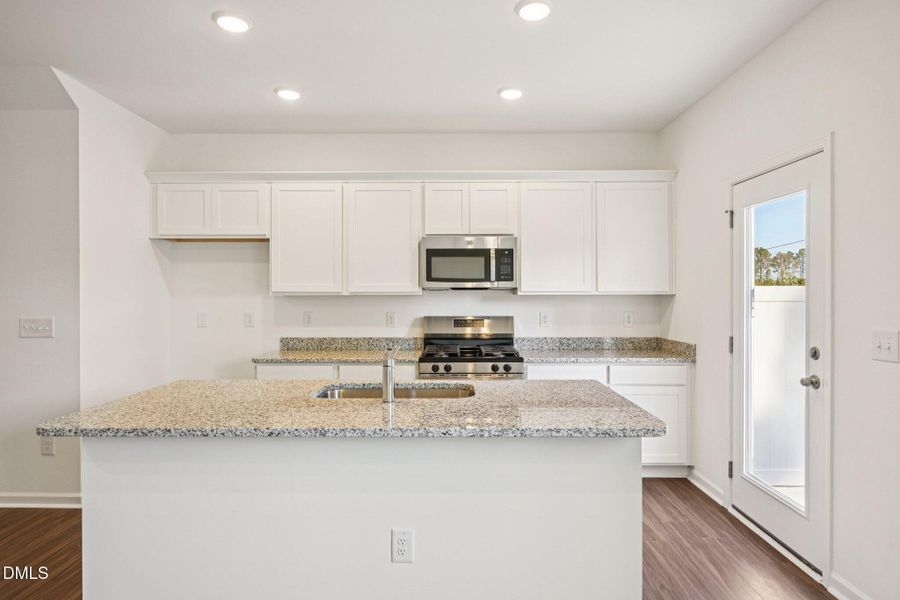 14-web-or-mls-Mirth Ct-S0801-014