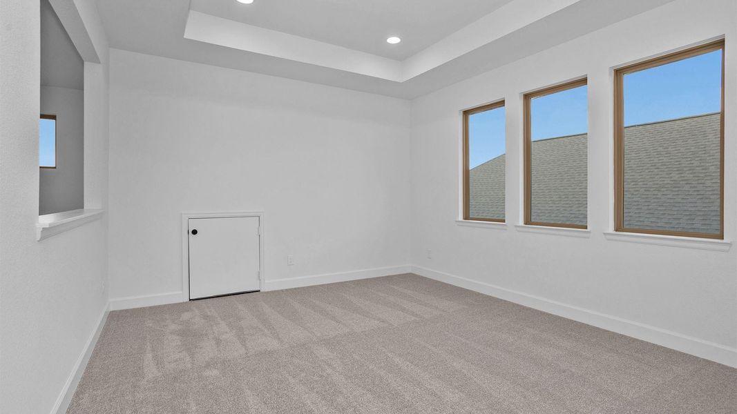 Spacious, unfurnished interior of a new home in Candela, Richmond (Image 10).