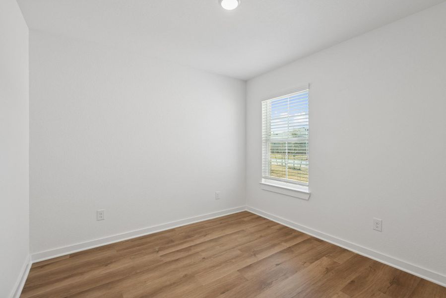 Spacious, unfurnished interior of a new home in Miller's Pond, Rosenberg (Image 25).