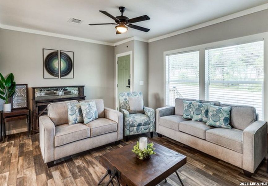 Furnished interior view inside a new home in , Bandera (Image 15).