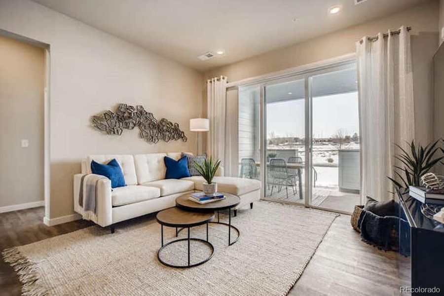 Furnished interior view inside a new home in Condo Collection at Grand Vue at Interlocken, Broomfield (Image 6). Furnished interior view inside a new home in Condo Collection at Grand Vue at Interlocken, Broomfield (Image 6).