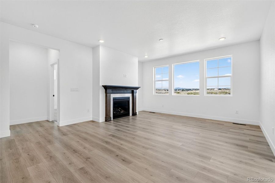 4285 Ridgewalk Point ~ Ready Now