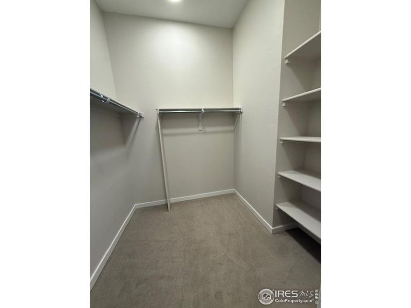 Spacious, unfurnished interior of a new home in West Grange, Longmont (Image 14).