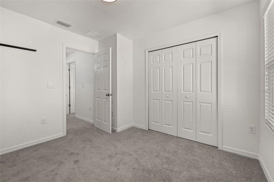 Spacious, unfurnished interior of a new home in , Davenport (Image 17).