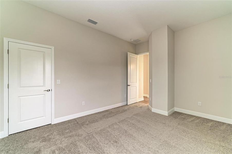 Spacious, unfurnished interior of a new home in Crosswind Ranch, Parrish (Image 28).