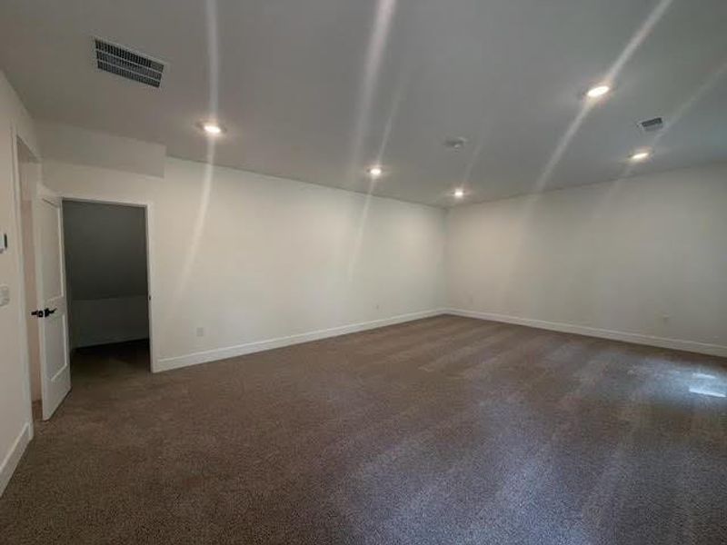 Spacious, unfurnished interior of a new home in Tuscany Hills, Douglasville (Image 26).