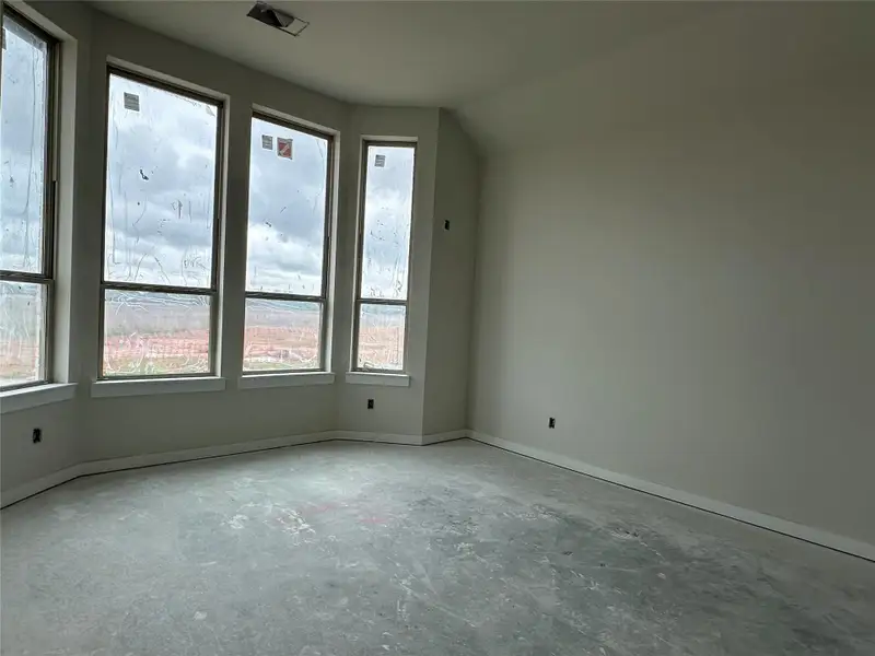 Bay window primary